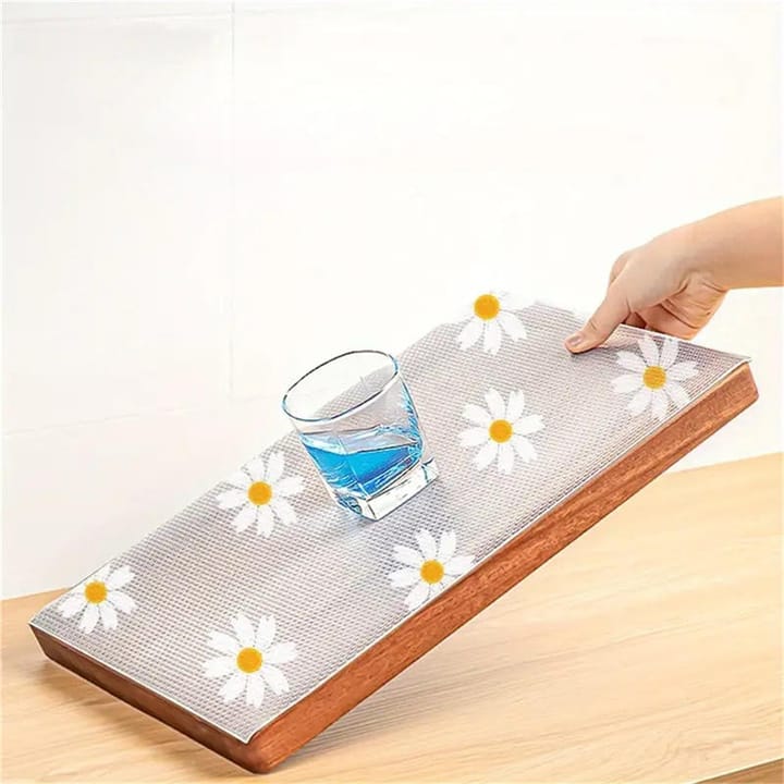 Daisy Print Foam Shelf Liner